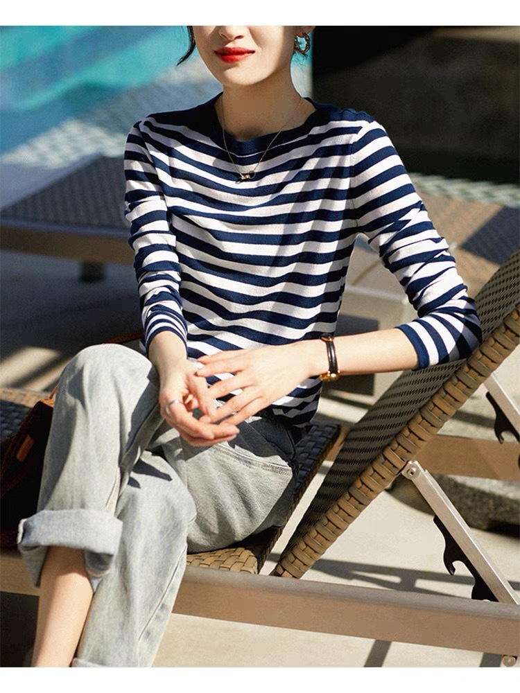 2025 Spring and Autumn New Style Round Neck Long Sleeve Casual Soft Age-Reducing Striped Wool Sweater Women's Bottoming Shirt