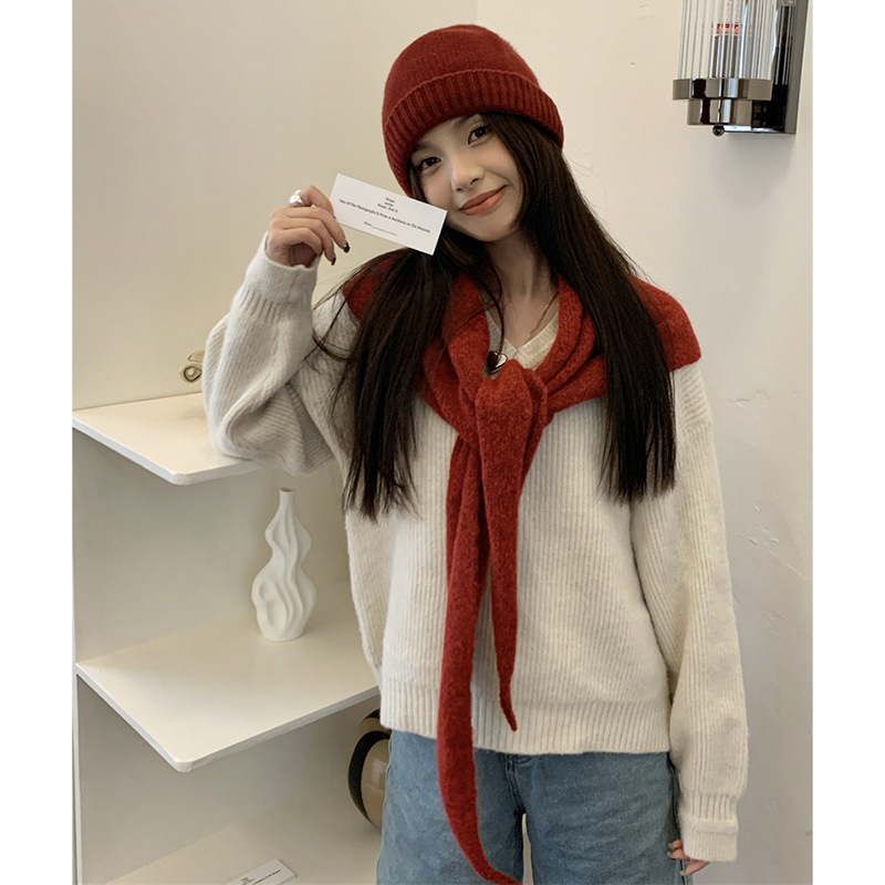 简约软糯奶白百搭毛线三角披肩女秋冬新款高级感加厚保暖护颈围巾|undefined