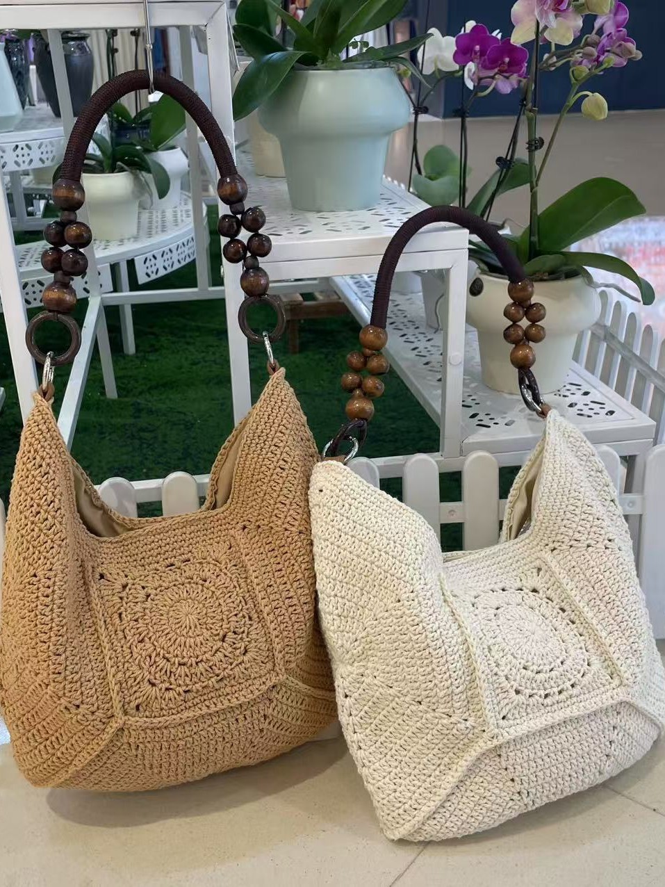 Capacious knitted handmade bag