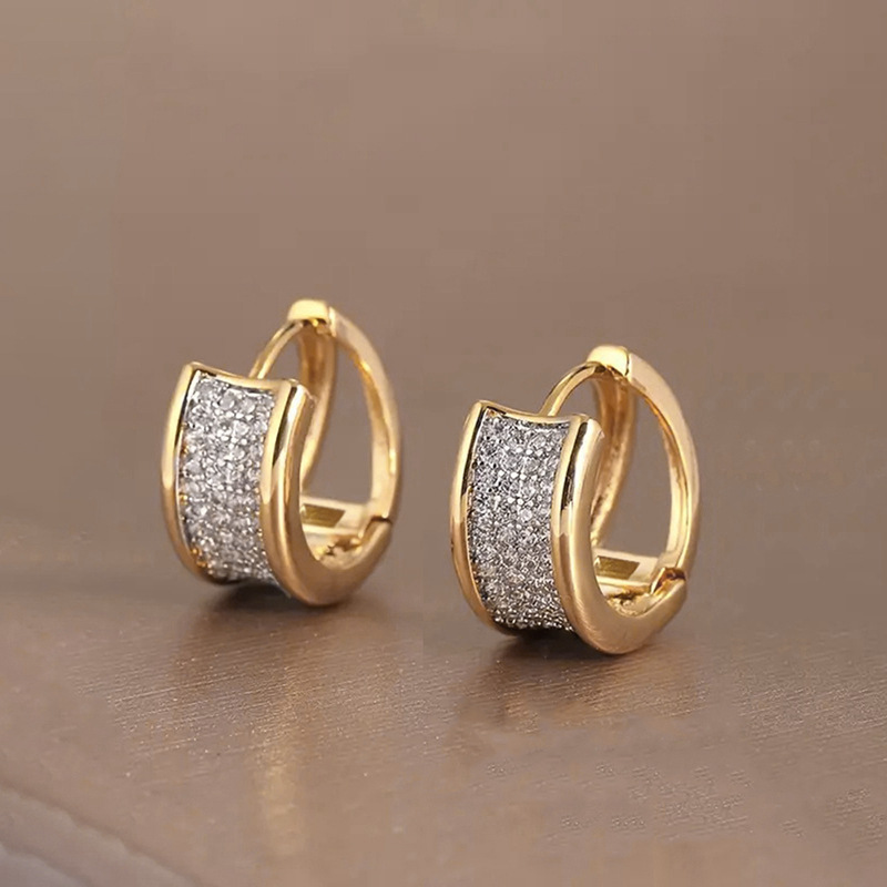 Boucles d'oreilles créoles en zircon haut de gamme chic_voghion.com