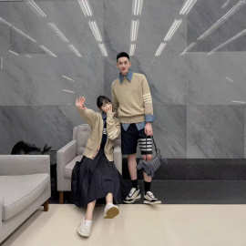 TB秋冬季新款男女同款羊毛针织圆领毛衣休闲时尚百搭情侣款毛衣