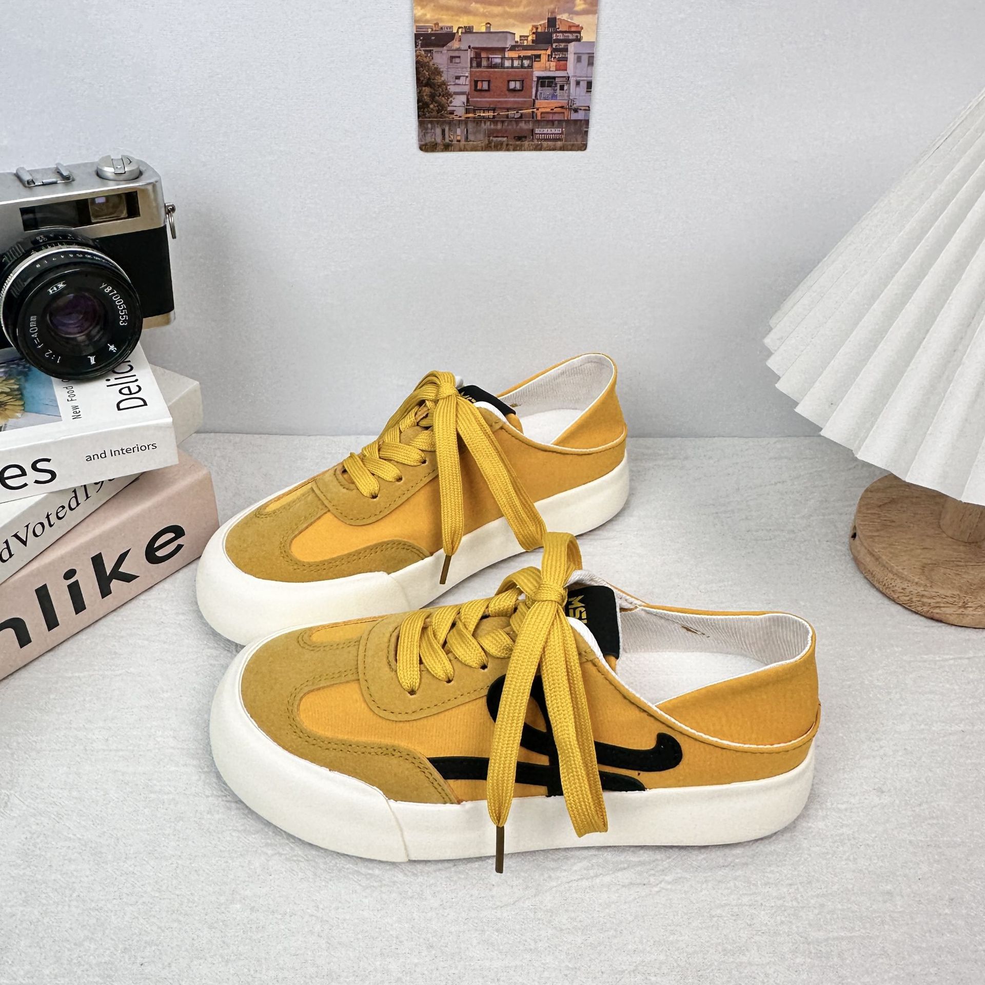 6652 zapatos de lona de suela gruesa mujer 2025 primavera nuevo estilo estudiante todo fósforo zapatos chic zapatos blancos casuales originales mujeres