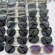 1.1�Ӻ�r��ƫ��̫��R�W���󷽿���Ůʿ����{�ī�RŮ���l