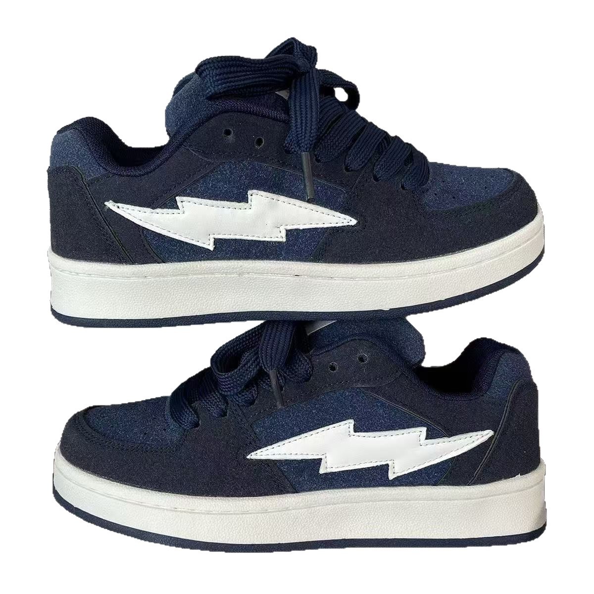 Zapatos de pareja de gran tamaño para hombres y mujeres, zapatos de skate de relámpago casuales, estudiantes de moda casuales, pan transpirable, zapatos de altura baja.