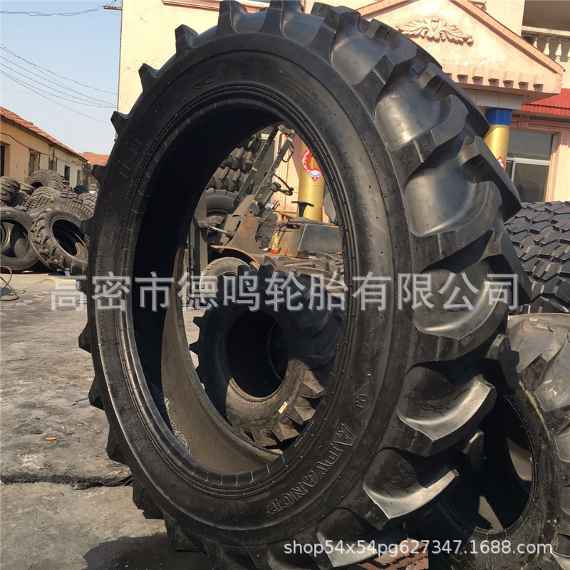 Suministro de algodón neumático recogedor 12.4-54 cultivador neumático 11-38