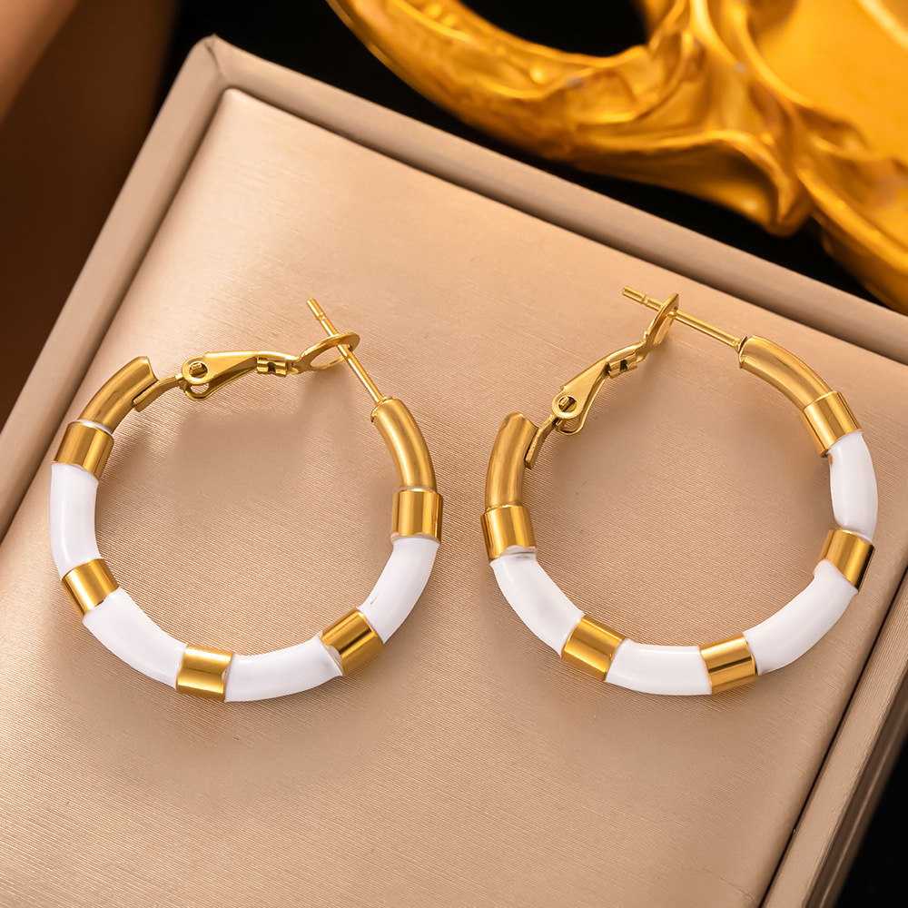 1 Pair Elegant Round Enamel Plating 304 Stainless Steel 18K Gold Plated Hoop Earrings display picture 4