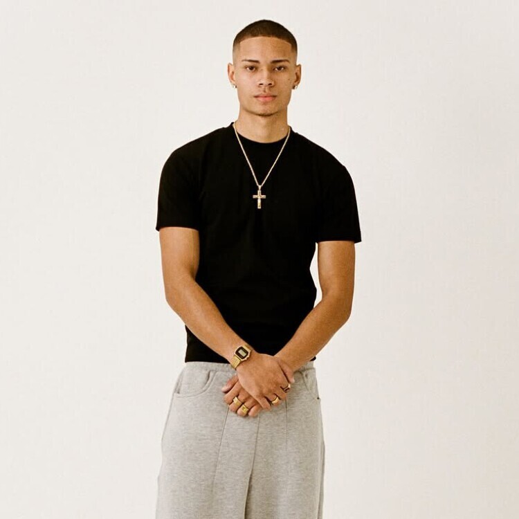 American-Style Heavyweight 260g Small-Neckline Stretchy Slim-Fit T-Shirt Cleanfit Solid Color Round Neck Slim-Fit Regular Shoulder Short-Sleeve Men's American-Style Heavyweight 260g Small-Neckline Stretchy Slim-Fit T-Shirt Cleanfit Solid Color Round Neck Slim-Fit Regular Shoulder Short-Sleeve Men's