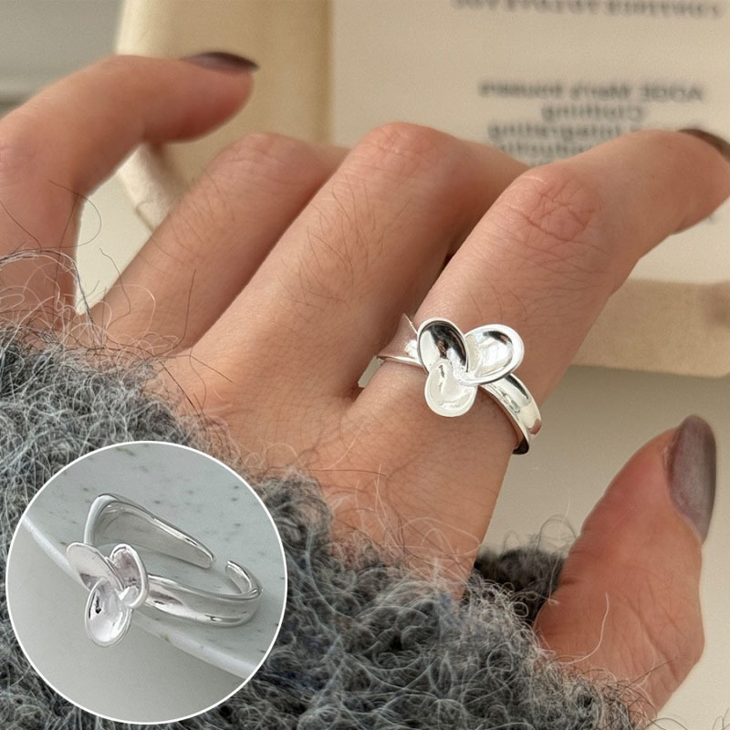 幾何学的な線の交差指輪の女性の冷たい風のシンプルなファッションS925銀メッキの口の指リングins風の指の指輪