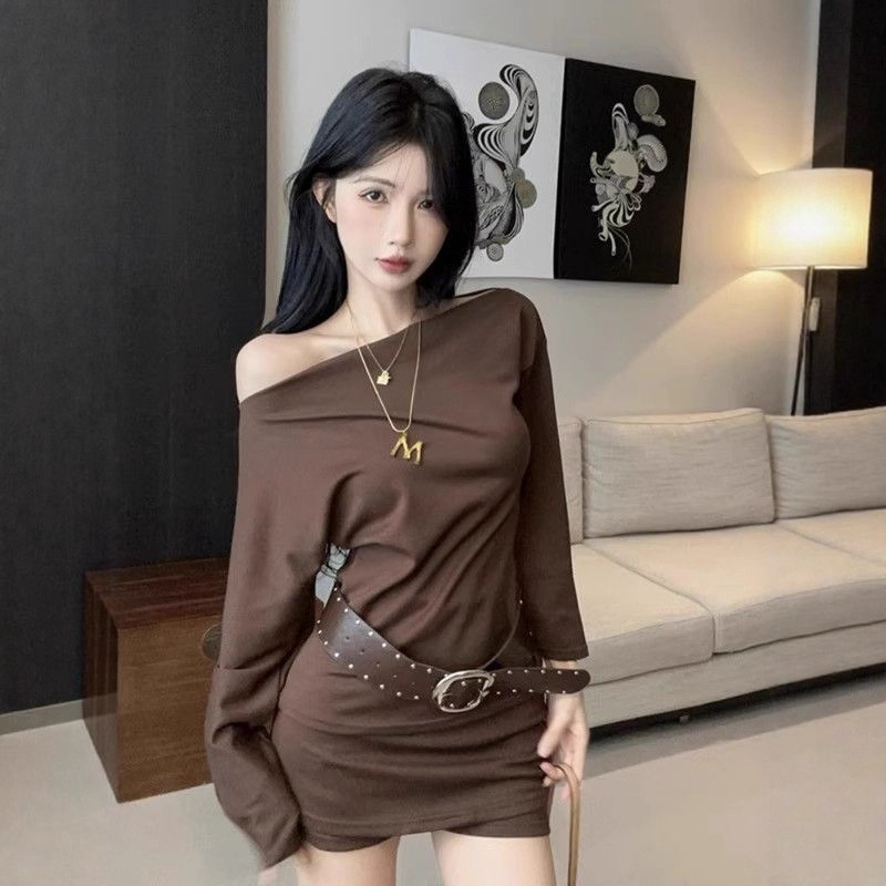 Pure Lust Hot Girl Suit Brown One-Line Collar Long-Sleeved T-Shirt Autumn and Winter High-Waisted Casual Pants Shorts Two-Piece Set