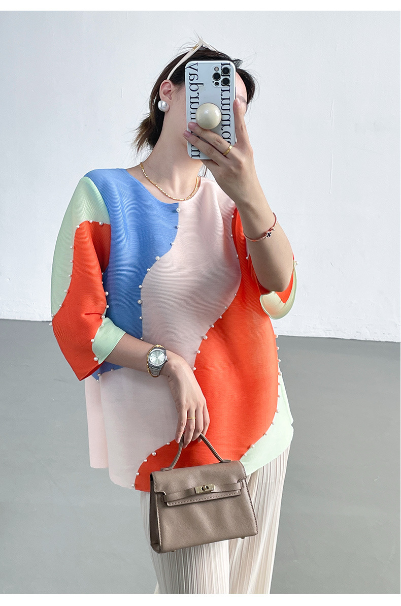 Áo thun nữ cổ tròn xếp ly in họa tiết cầu vồng, đính hạt, dáng rộng — Màu xanh lam chi tiết 9