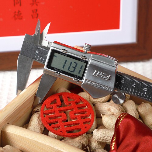 Engagement banquet decoration, small ornaments, pastry tray, new wedding banquet table setting, ritual small objects and supplies.