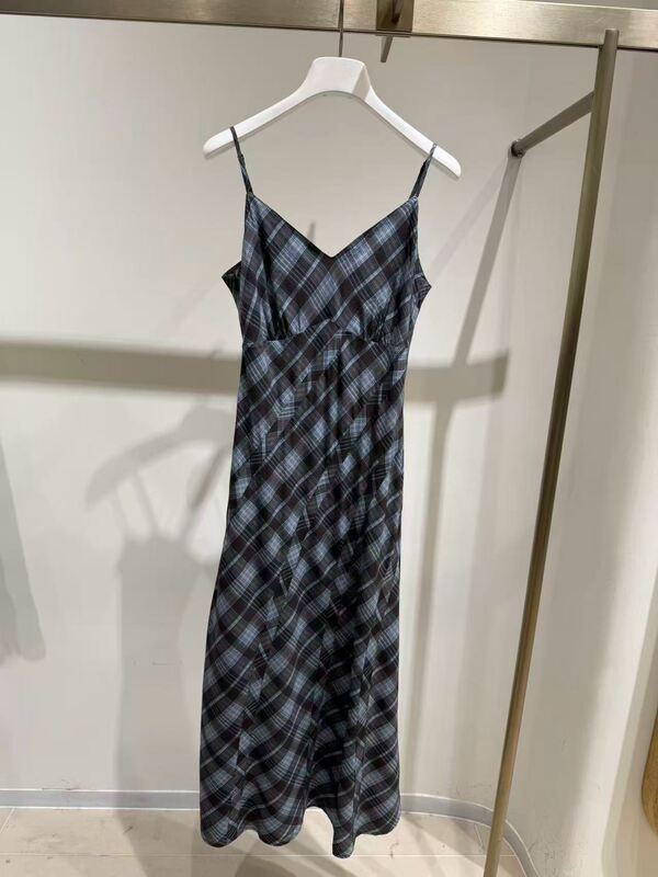 Mm Mai Mai 26 Spring New Style Elegant Sleeveless Suspender V-Neck Plaid Mid-Length Dress for Women 1H4290241 Mm Mai Mai 26 Spring New Style Elegant Sleeveless Suspender V-Neck Plaid Mid-Length Dress for Women 1H4290241