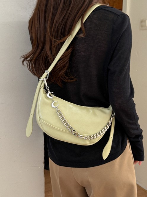 Bolso de textura de Internet para mujeres 2026 nueva moda nicho de diseño de hombro mochila de clase bolso de饺os de viaje