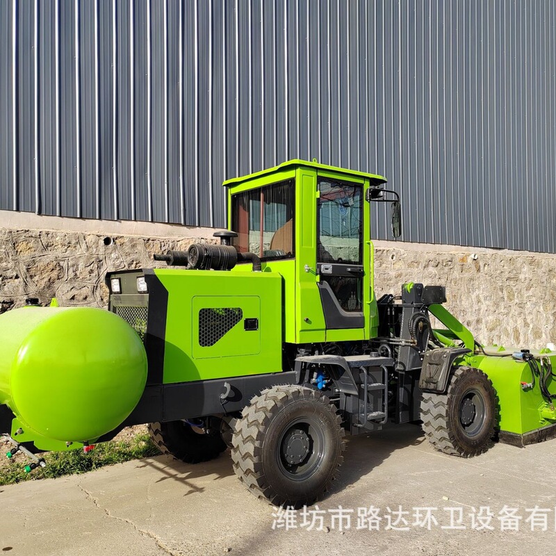 Construction site sanitation mixing station cleaning sand stone off-road muck sand stone cleaning truck water spray type construction pavement cleaning