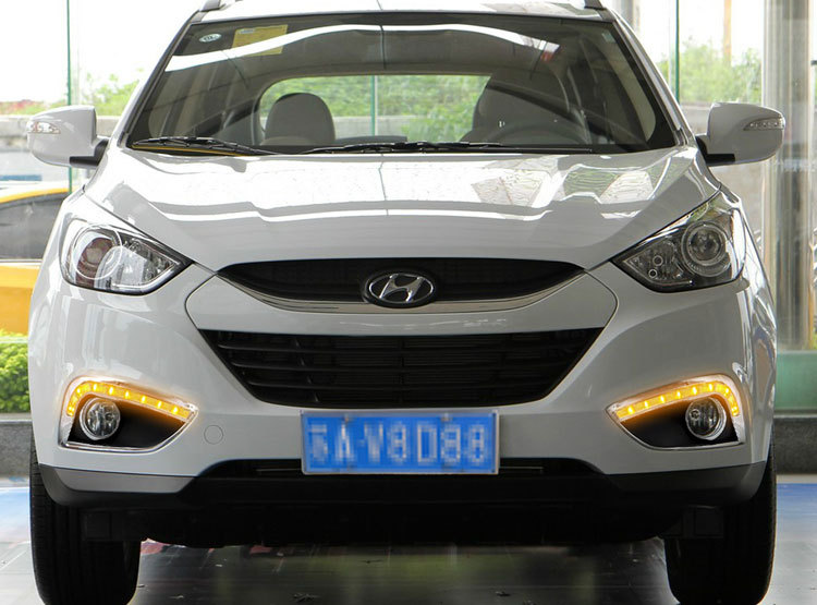 Suitable for 10-13 modern ix35 daytime running lights modified LED front fog lamp frame dedicated daytime running decorative lights