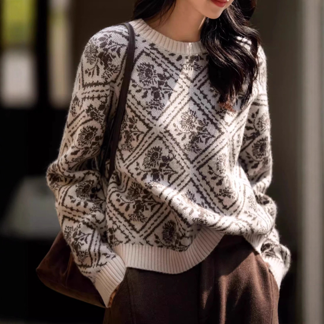 い街头漫步优雅英伦风意大利工艺提花针织套衫女秋冬复古慵懒毛衣