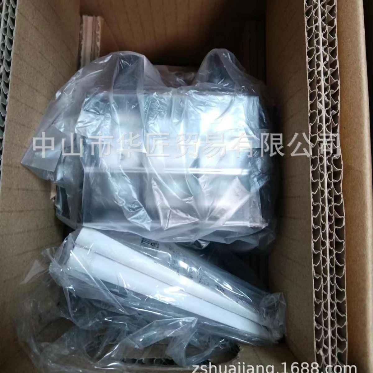 三菱Mitsubishi直流电抗器 驱动器 FR-HEL-H22K  22KW原装正品现