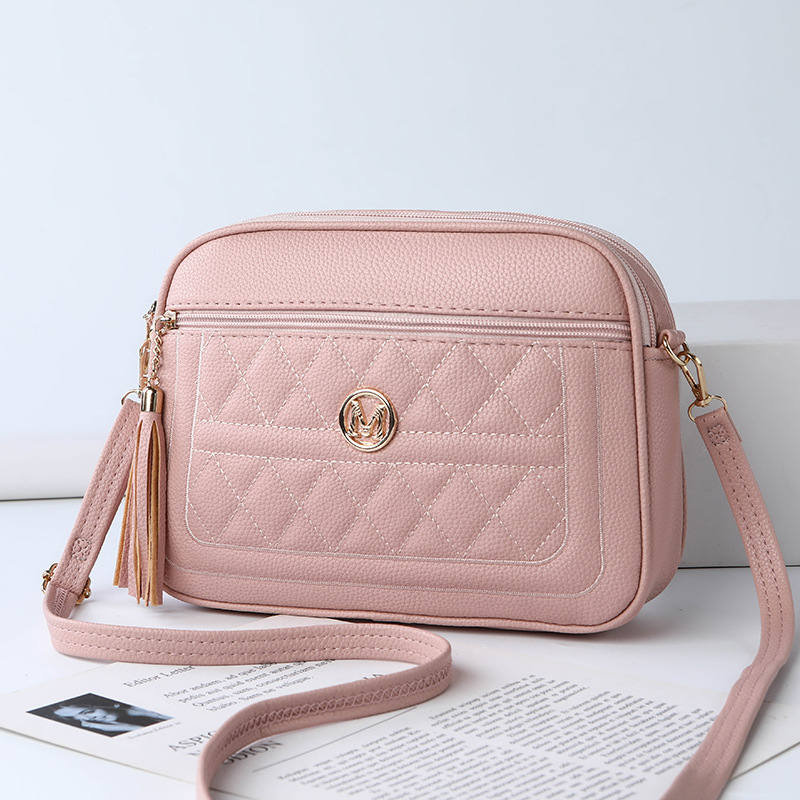 女士外贸软皮菱格多层斜跨包单肩高级感百搭大容量流苏斜挎包代发