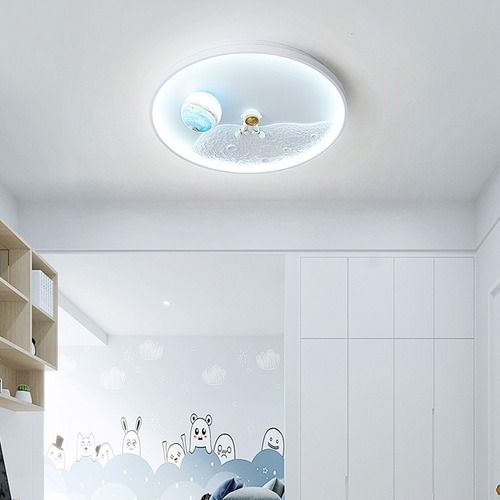 全光谱儿童房灯男孩太空人宇航员卧室灯创意卡通星球女孩吸顶灯具