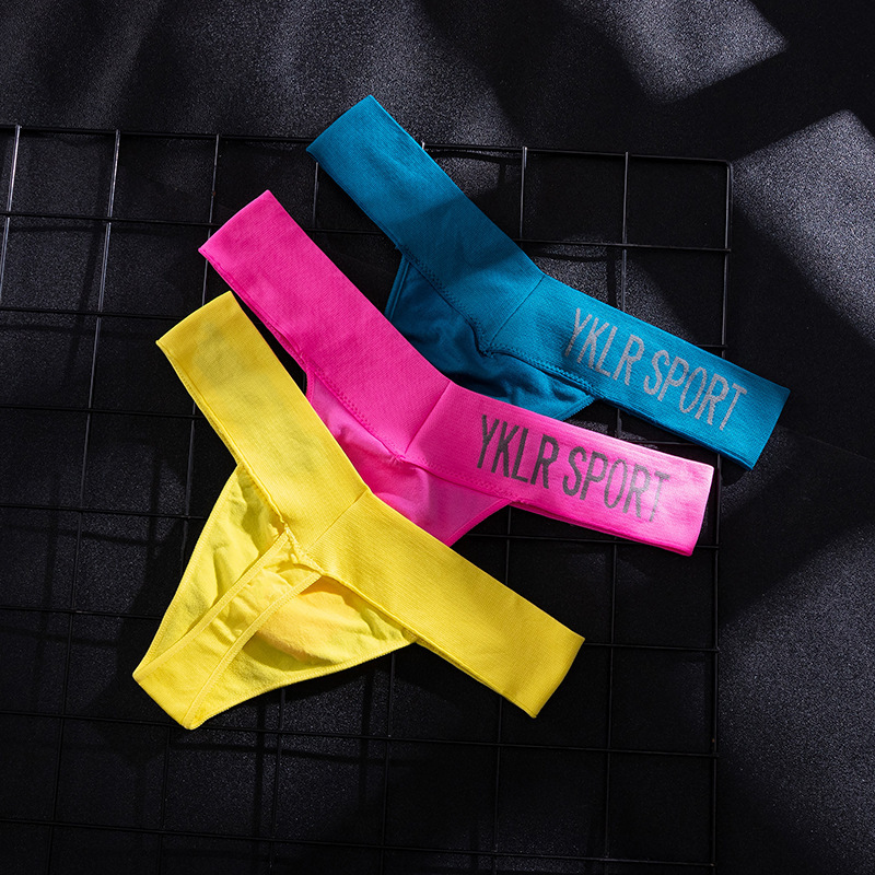 European and American wind ladies thong low waist seamless sports fitness letters deep v seamless ladies underwear a generation of hair