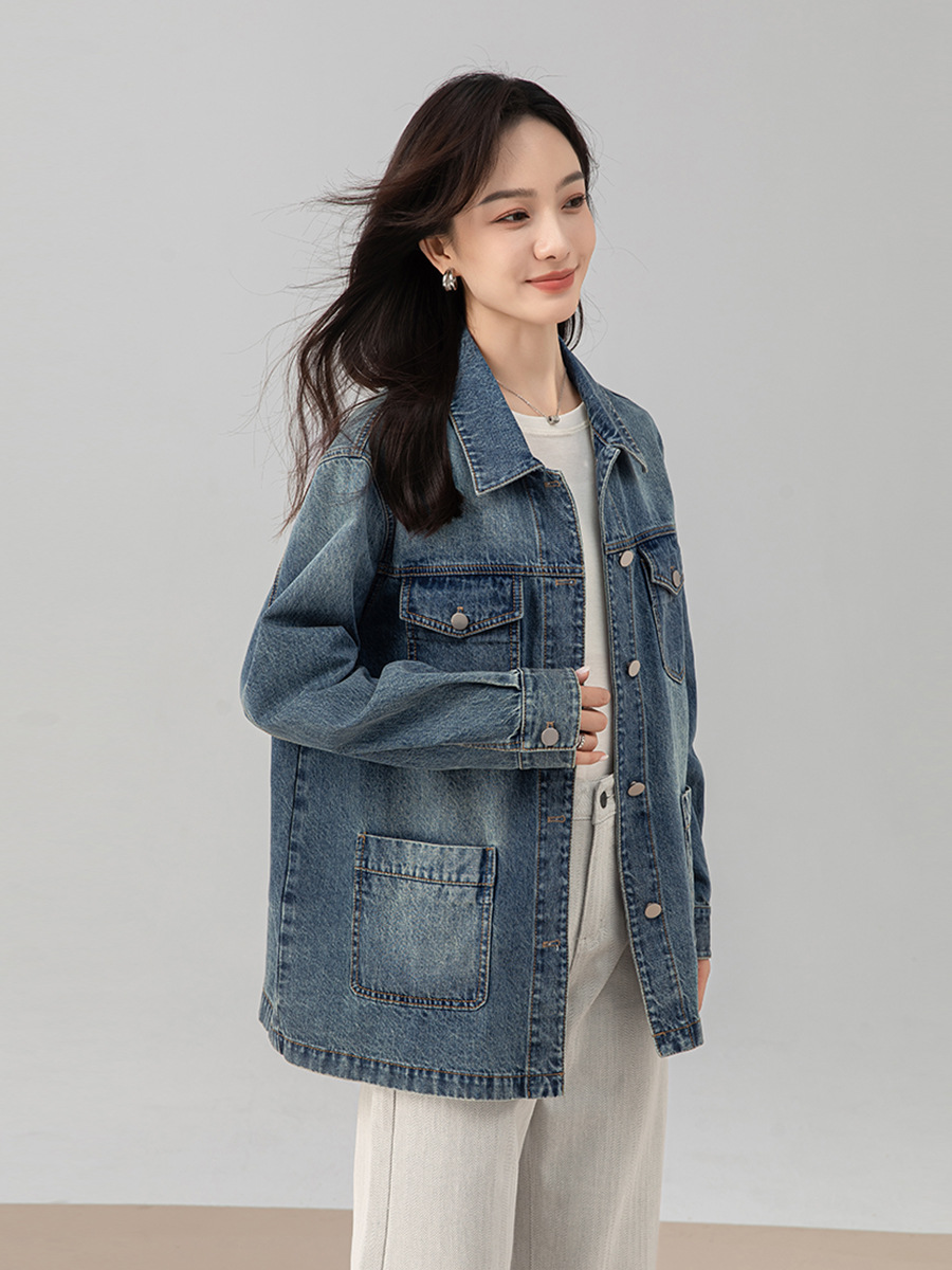 Áo khoác denim nữ phong cách Mỹ retro, nhiều túi, cổ bẻ dáng rộng — màu xanh