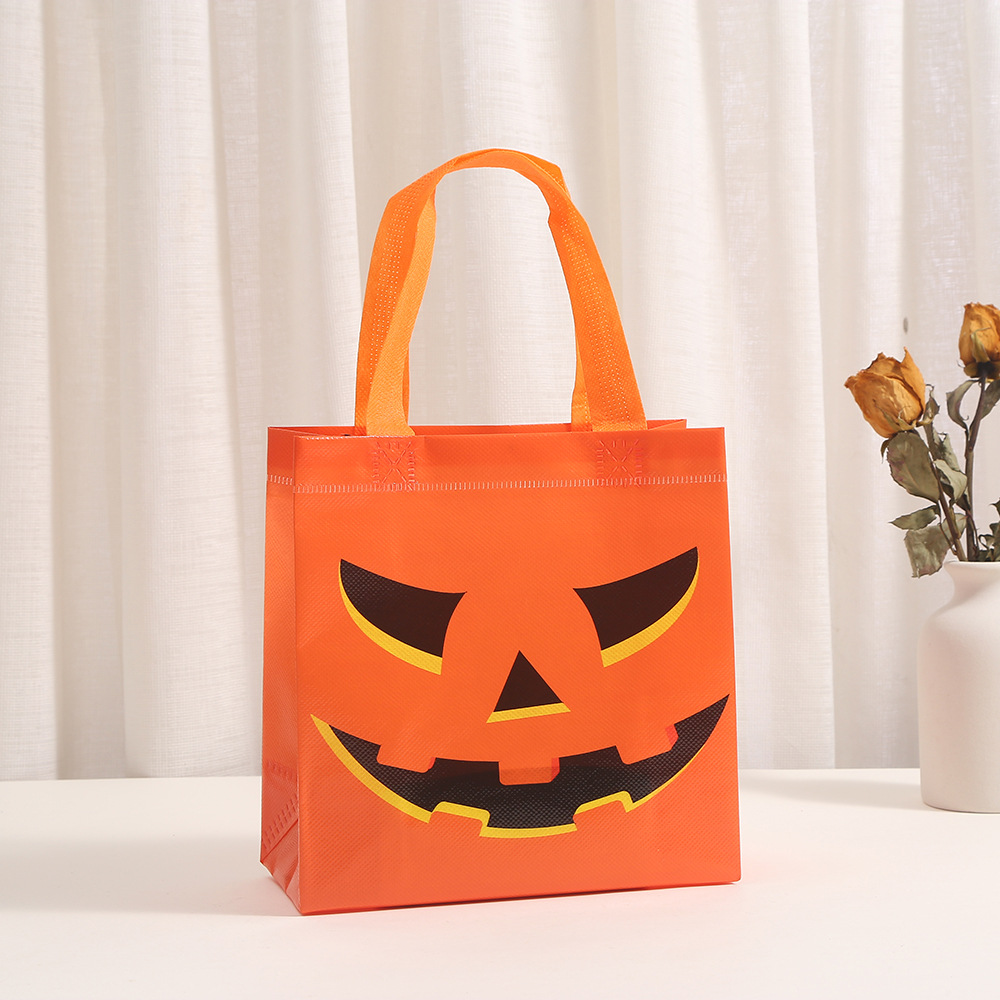 Bolsa no tejida Bolsa de tela no tejida de Halloween Bolsa de embalaje de compras impresa Bolsa de regalo de dulces de fiesta al por mayor