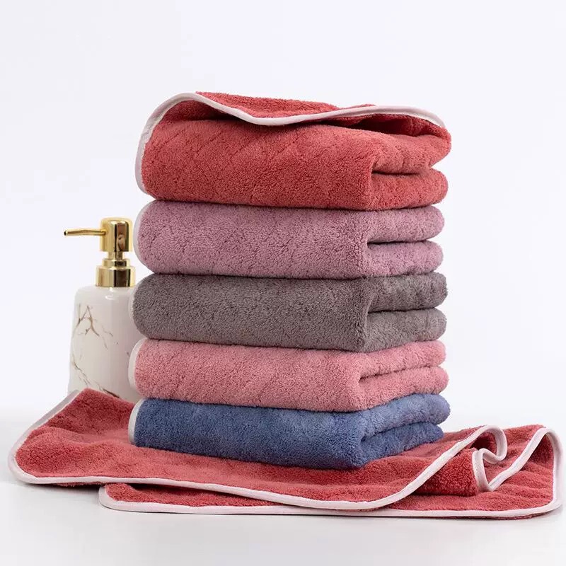 Diamond-Shaped Coral Fleece Towel and Bath Towel Set, Thick and Absorbent, for Home Use, Face Towel, Bath Towel, Large Towel, Gift Set