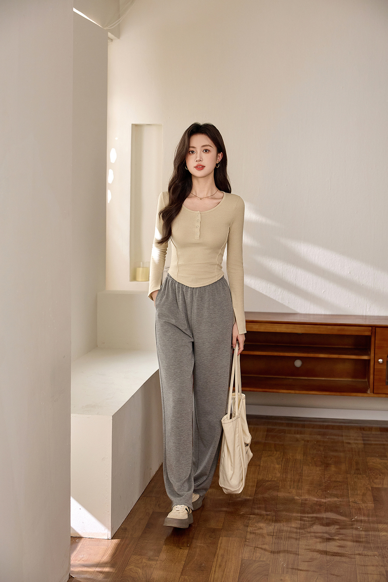 hmqViviiyNSAyin+WuaUt9Ly9Vn2po3R5on+