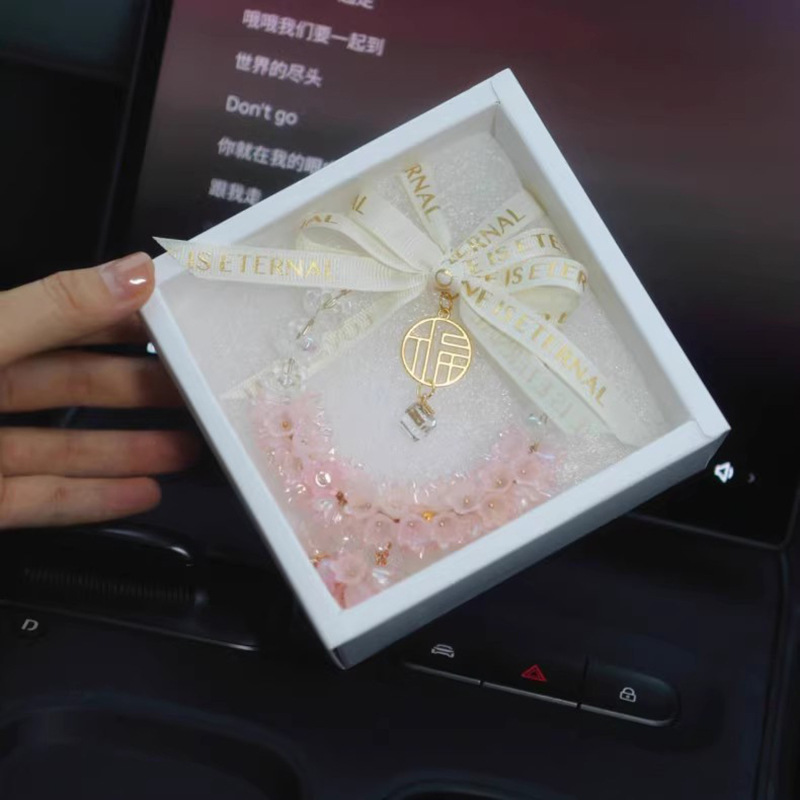 Car Pendant with a High-End Feel, Lily of the Valley Flower Ornament, Car Rearview Mirror Safety Pendant, Electric Vehicle Interior Decoration Pendant