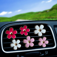 Car Air Vent Scent Holder with Small Daisies and Metal Sunflowers Car Air Conditioning Scent Clip Decorative Car Accessory