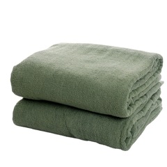 Factory wholesale bath towels all-cotton summer thin student dorm green bath rug comfortable sofa blanket with logo
