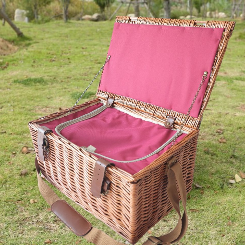 Spot de fábrica cesta portátil de mimbre cesta de regalo cesta de almacenamiento retro de estilo pastoral cesta de frutas de ratán hecho a mano cesta de picnic