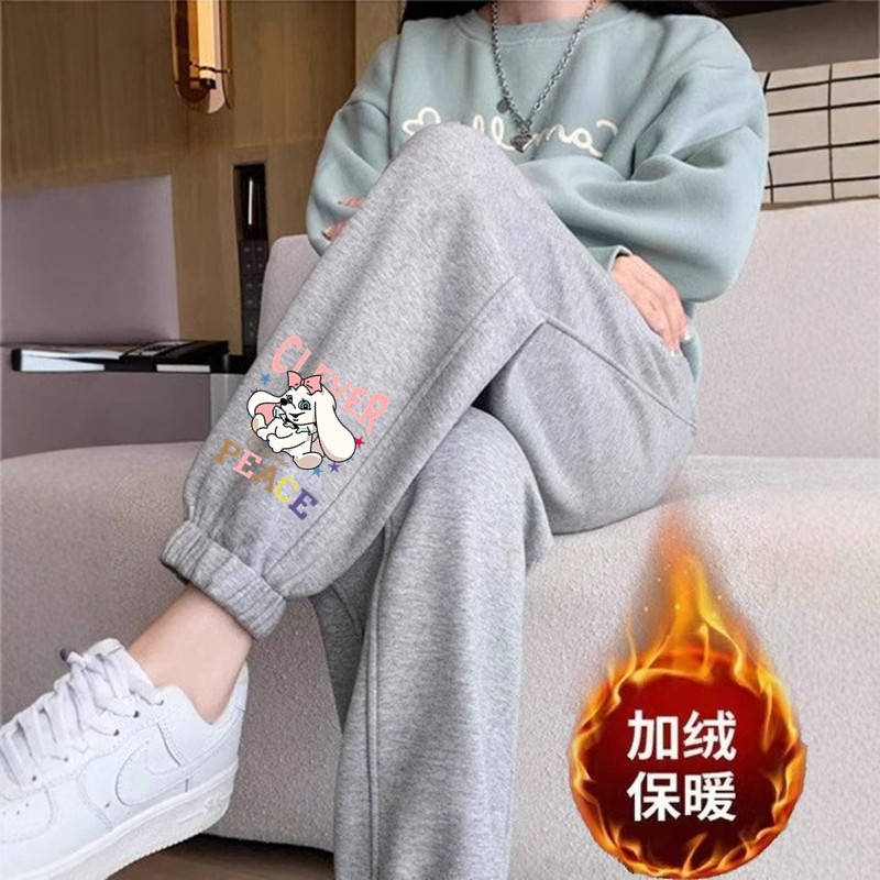 큰 귀 개 레깅스 회색 바지와 벨벳