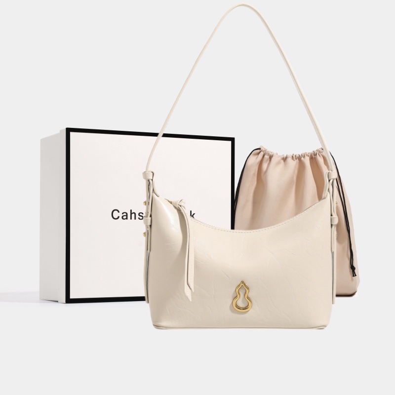 Perfect Small Basket Bag Made of Top-Layer Cowhide for Women, 2026 New Spring/Summer Fashion Commuter Handbag and Crossbody Bag