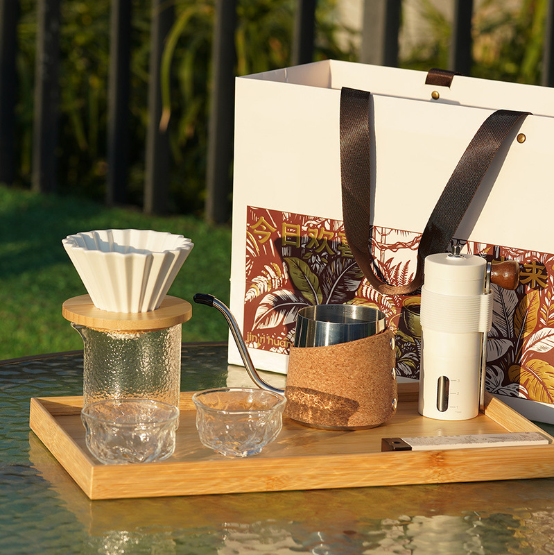 Hand-Brewed Coffee Pot Set, High-End Gift Box with Tea Tray, Small Grinder, Complete Set of Coffee Utensils as a Gift for Clients