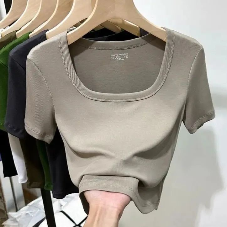 2025年夏新作女性用右肩半袖Tシャツ、ピュアでシック、甘くてスパイシー、鎖骨露出スクエアカラートップ、スレッドTシャツ|undefined