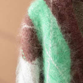 纯山羊绒冬季减龄感时尚洋气设计感撞色V领菱格拉绒开衫