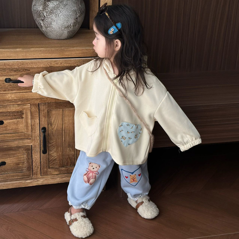 童装女童套装2025新款早秋儿童爱心碎花连帽上衣宝宝卡通印花裤子|undefined