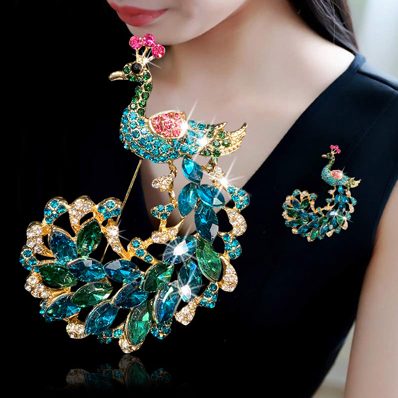 Fashionable elegant brooch lapel pin