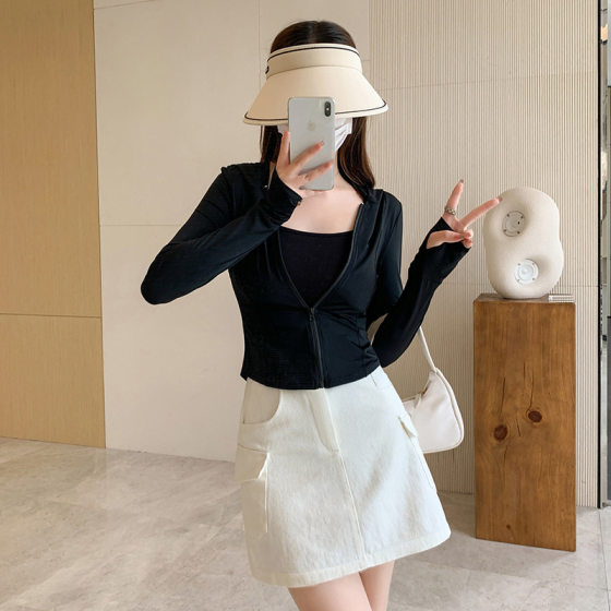 Short yoga sun protection clothing women's fashion 2024 Summer upf50 + UV protection hooded jacket breathable sun protection clothing