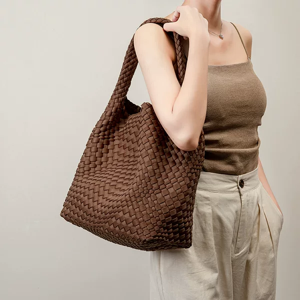 Internet celebrity street shooting handmade woven bag diving material waterproof large capacity shoulder bag all-match child and mother underarm bag wholesale