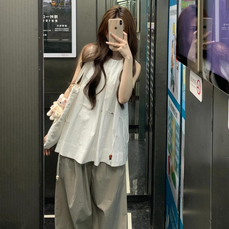 デザイン感小衆レジャースポーツスーツ女性夏ノースリーブ引きひも上着薄手工装ワイドパンツ2点セット|undefined