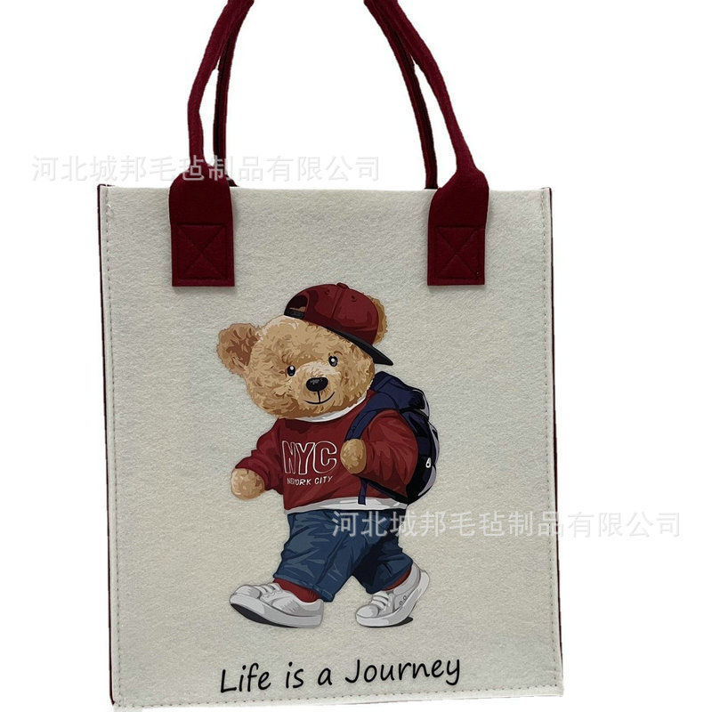 빨간 모자 곰; 길이 26 높이 30 폭 10cm;