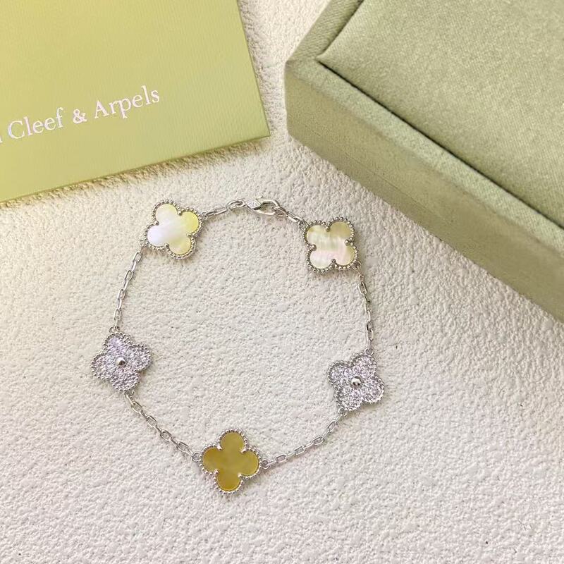 Four-Leaf Clover Five-Flower Bracelet for Women, Gold Shell Double-Sided Lucky Clover with High Version Flower Sparkling Diamond Lucky Charm Cnc