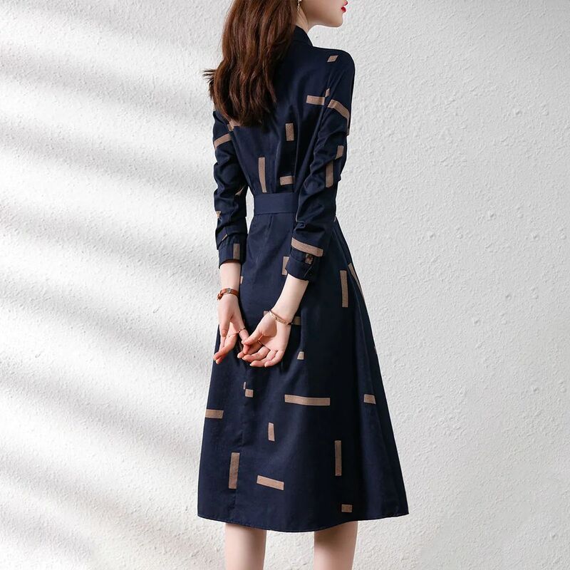 Spring and Autumn New Style Simple Lapel Contrasting Geometric Belt Slim Shirt Mid-Length Dress for Women