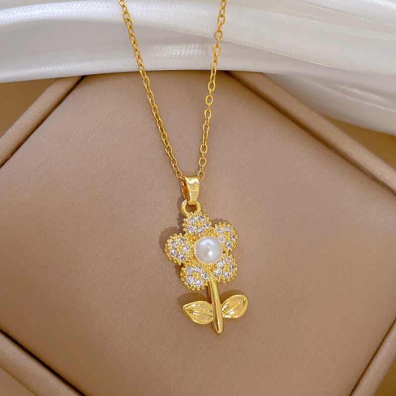 Parure collier et boucles d oreilles de luxe avec diamants_voghion.com