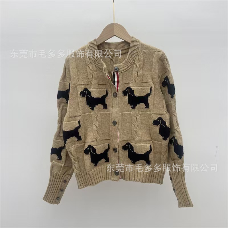 【高品】新型TB高級流行衝突色子犬学院風麻花ニット大赤色セーターカーディガン女