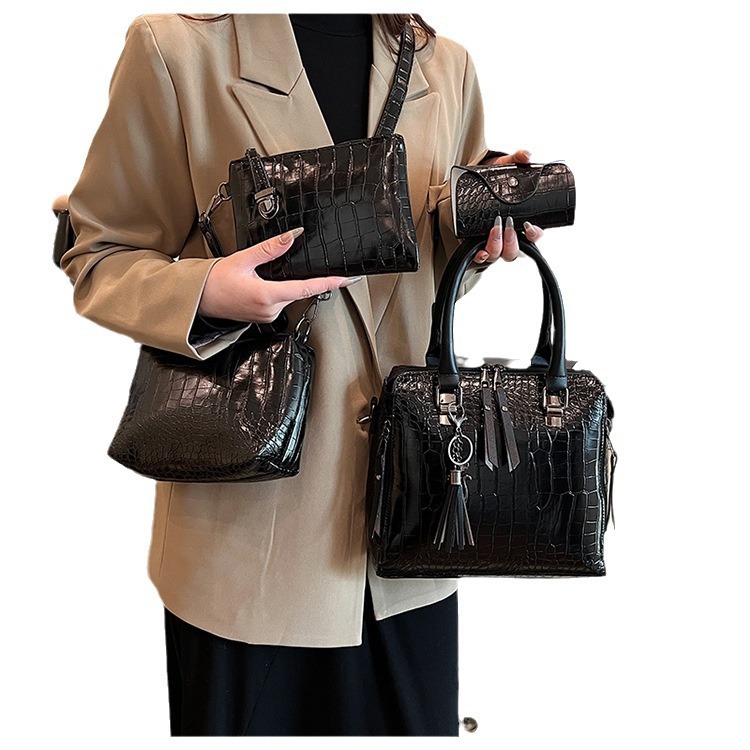 2024 Bolsos portátiles de mensajero de un solo hombro de moda transfronteriza