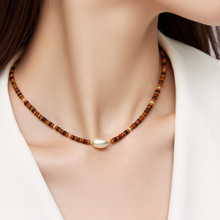 ����ʯ������Ů����С���OӋ�в����ׁ���Ȼʯ����ƴ���i���