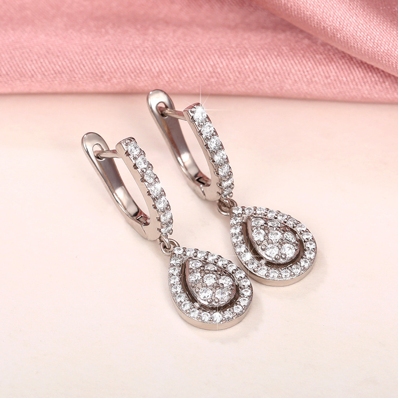 1 Paire Élégant Les Gouttelettes D'eau Le Cuivre Incruster Zircon Des Boucles D'oreilles display picture 3